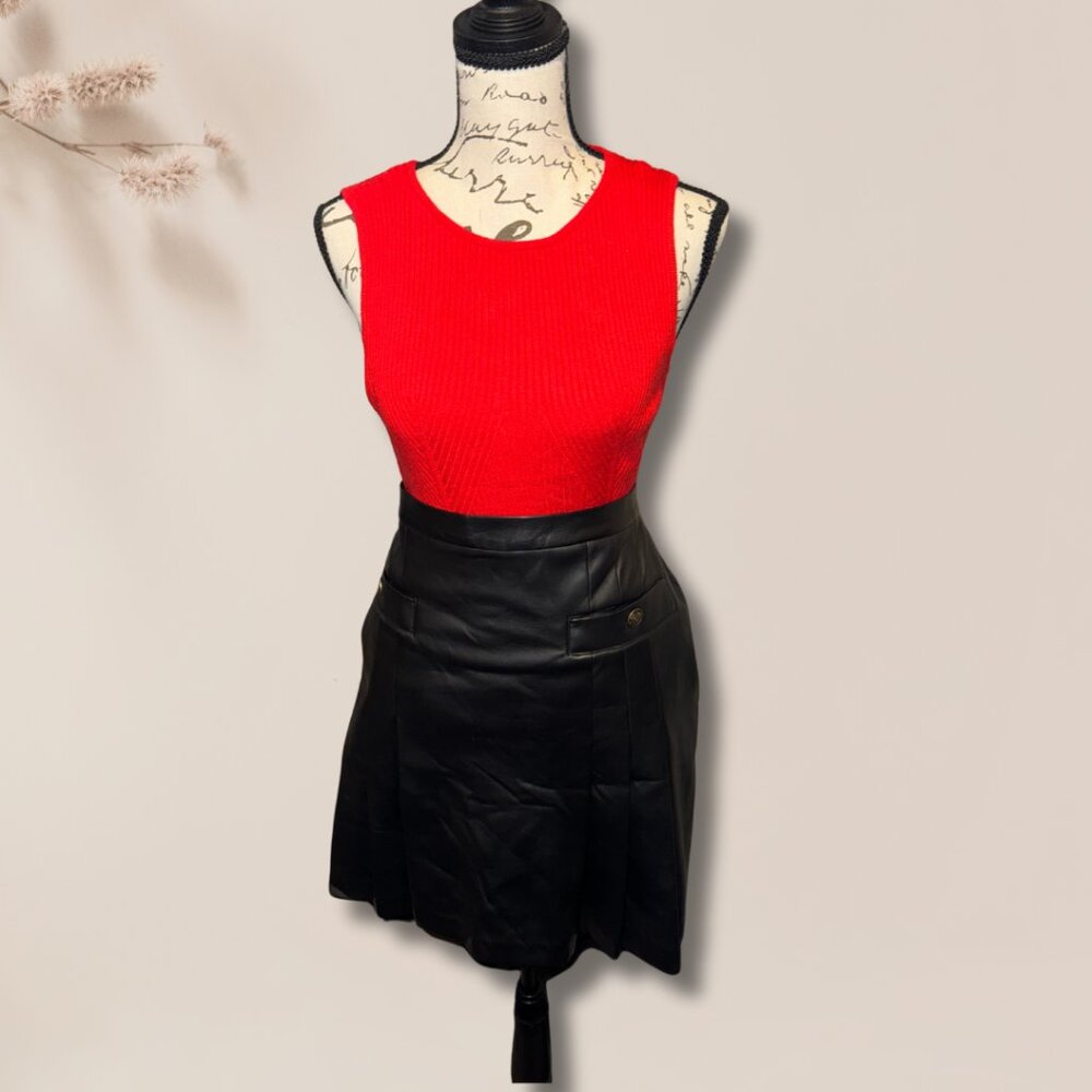 Black Pleated Faux Leather Mini Skirt - 14